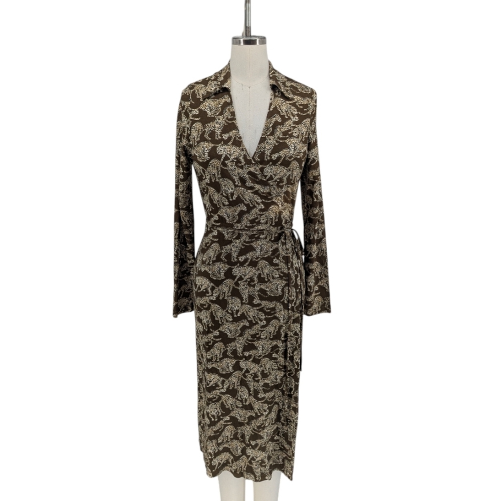 00742 & Other Stories Tiger Print Wrap Dress Green size 4 retro mobwife bohemian